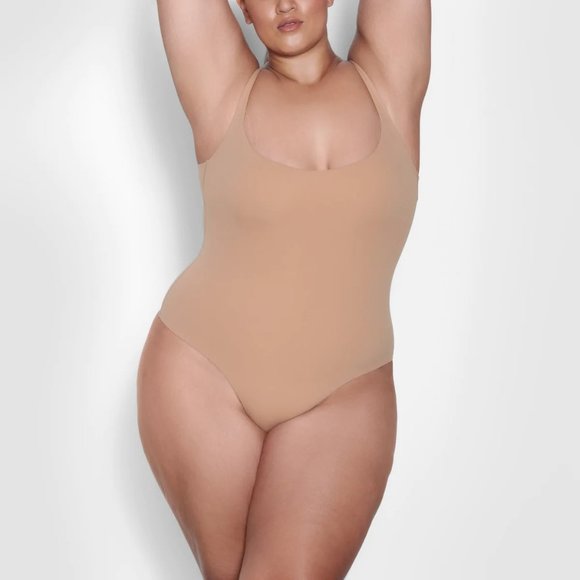 SKIMS Tops - SKIMS Fits Everybody Square Neck Bodysuit in Ochre Size 2X